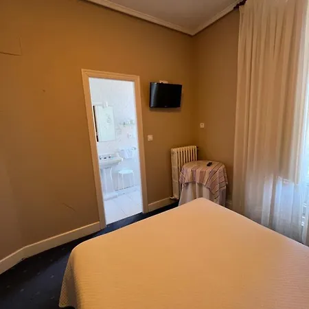 Hotel Ramona Laredo